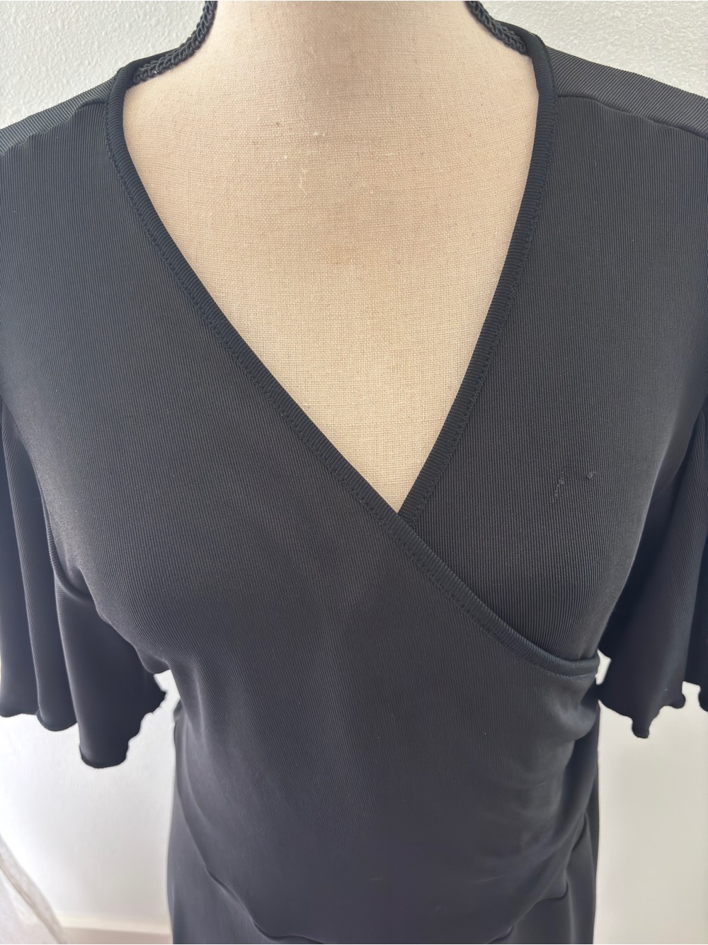 SHEIN Black Flutter Sleeve Wrap Midi Dress - Picture 3 of 5